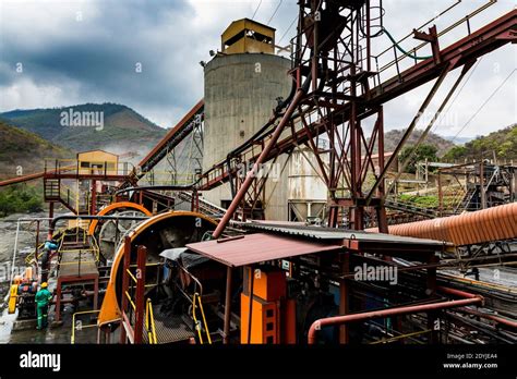 gold mining process plant  res stock photography  images alamy