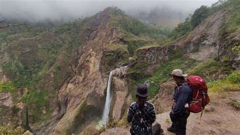 Eksotis Dan Memikatnya Jalur Pendakian Torean Taman Nasional Gunung