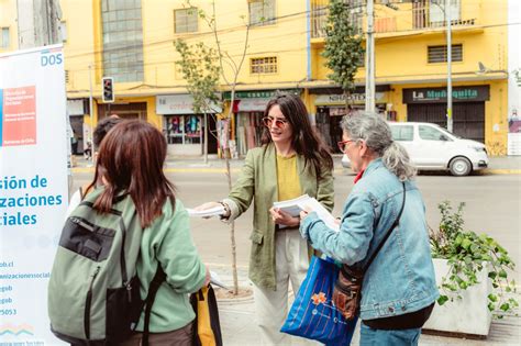 Ministra Vocera Inicia Despliegue Y Entrega Más De Mil Textos De La Propuesta Constitucional En