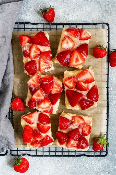 Veganer Erdbeerkuchen Mit Vanillepudding Fluffig Saftig Lecker