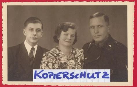 Org Foto Wehrmacht Portrait Soldat Panzermann Orden Wio Mit Familie