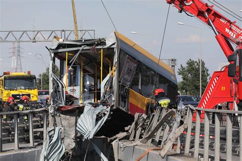 Warszawa Wypadek autobusu na S8 Jest areszt dla kierowcy Wiadomości