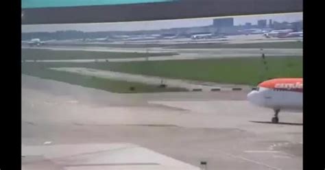 Incidente A Milano Malpensa Aereo In Decollo Striscia La Coda Sulla