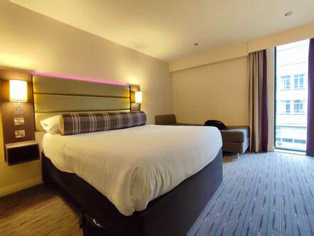 Book at the Premier Inn Bath City Centre, best room price assured