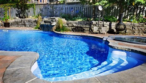 Salt Vs Chlorine Pool Pros Cons Poolwerx