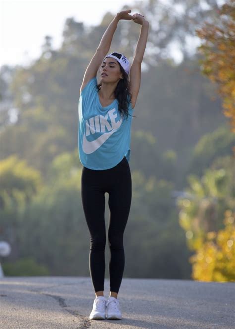 Трегинсы, с чем их носить? Свежие фото-образы 2025