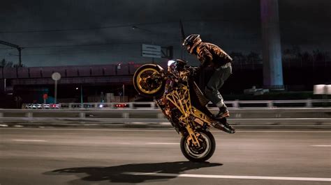 Superbikes Stunt Wallpapers Hd