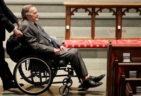 Expresidente De Eeuu George Bush Hospitalizado Tras Funeral De Su