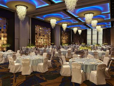 Auberge Discovery Bay | Wedding venues in Hong Kong | Hitchbird