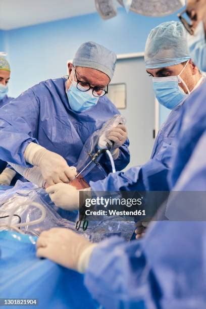 15 Arthroscopic Shoulder Surgery Stock Photos, High-Res Pictures, and Images - Getty Images