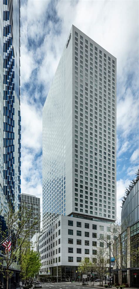 Hyatt Regency Seattle - LMN Architects