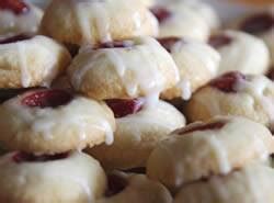 Raspberry And Almond Shortbread Thumbprints Just A Pinch Recipes