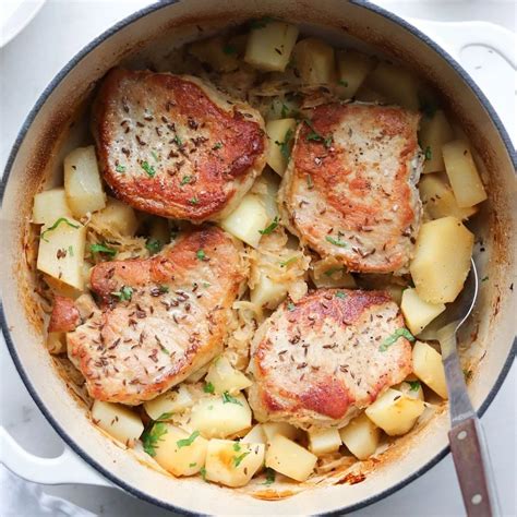 how long to cook pork and sauerkraut in oven