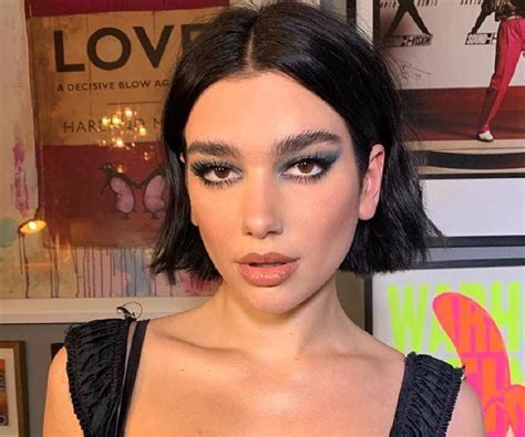 Dua Lipa Height Weight Body Measurements