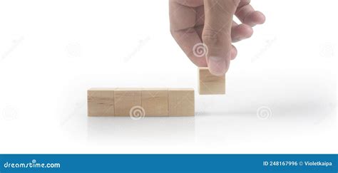 Bloc De Cube En Bois Photo Stock Image Du Humain Blocs 248167996