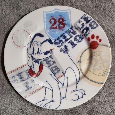 Disney Other Disney 928 Pluto Collectible Plate Poshmark