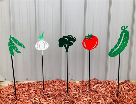 Metal Fruit & Vegetable Garden Markers Garden Markers - Etsy