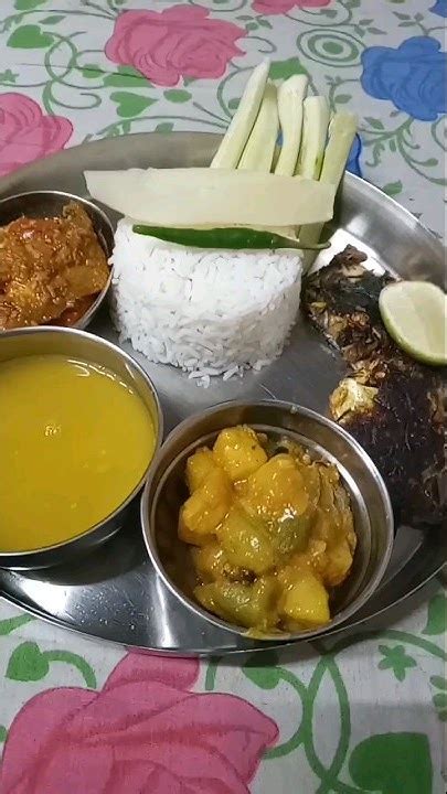 আজকের দুপুরের মেনু Shortvideos পমফ্রেট ফ্রাই Special Lunch Thali 👌😋