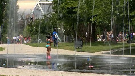 Madrile Os Comienzan El Verano Refresc Ndose En Madrid R O Youtube