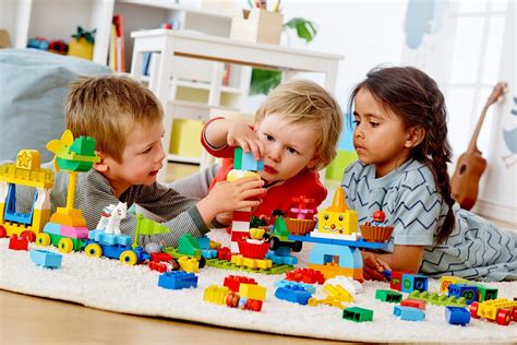 ElectricBricks LEGO LEGO Education Y Playmobil