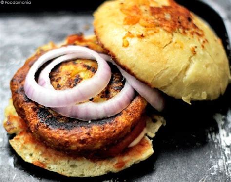 McAloo Tikki Burger Recipe | Mcdonald's Burgers in India