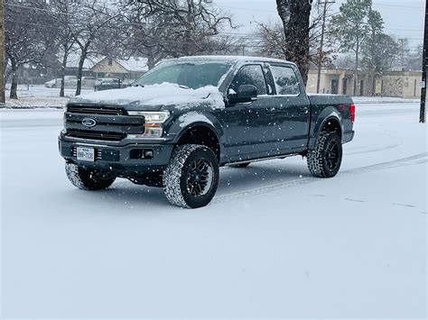 View build 4 Inch Lifted 2018 Ford F-150 4WD | Rough Country