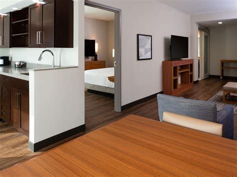 Hotel Rooms near The Harbor Rockwall | Hyatt Place Dallas / Rockwall