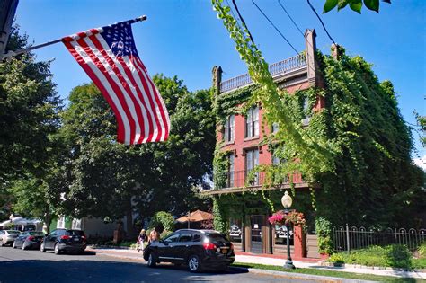 Life in the Slow Lane (The Pearl): Aug. 11 - Sackets Harbor, NY