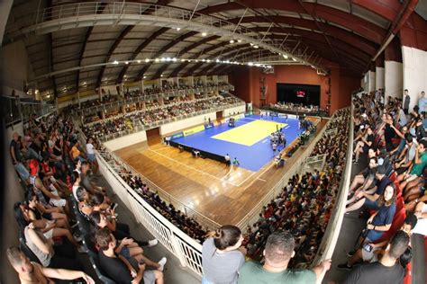 Fotos Torcida Lota Centreventos Na Estreia Do Joinville V Lei Em Casa