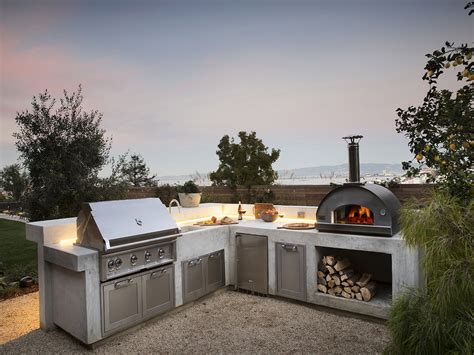 BBQ Season - Shades of Green Landscape Architecture