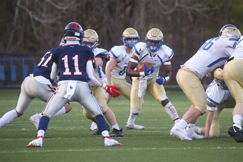 Lincoln Sudbury Tops Acton Boxboro 28 21 In Battle Of Dcl Unbeatens