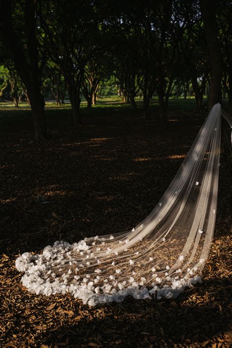 BELLA 3D Floral Wedding Veil | Romantic Elegance
