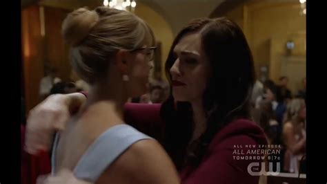 Supergirl 5x01 Lena And Kara Hug Scene Part Youtube