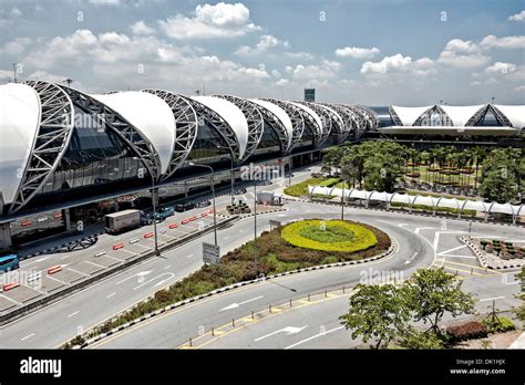 Cabinet Approves New Runway At Suvarnabhumi Airport