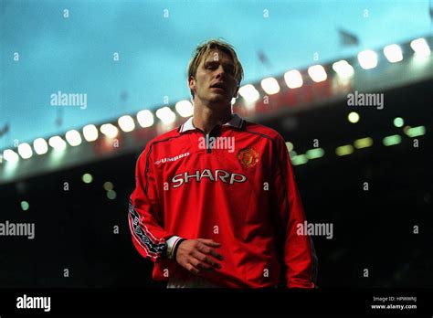 David Beckham Manchester United Fc 16 November 1998 Stock Photo Alamy