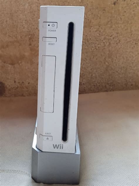 Nintendo Wii Desbloqueado em Ótimo Estado 2 Controles 4 Pilhas