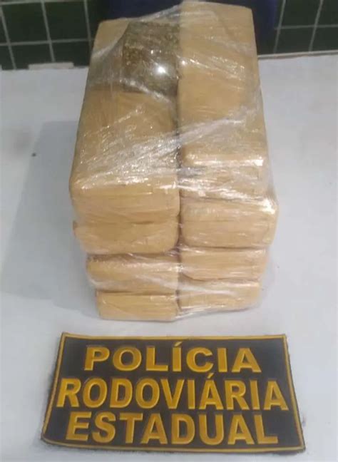 Polícia Militar apreende adolescente quase 5 kg de maconha