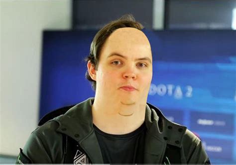 Bulldog 2020 Pogchamp Radmiralbulldog