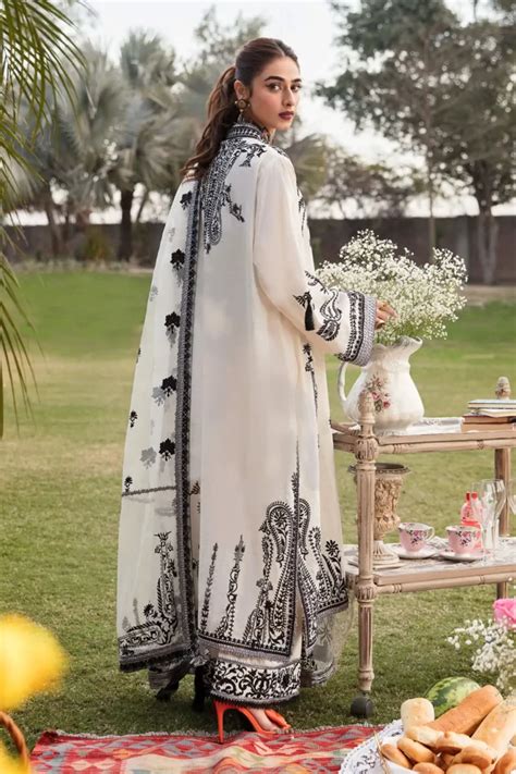 Royal Legacy Unstitched Lawn NILOFER SHAHID