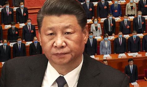 China News President Xi Jinping Looking Over His Shoulder After New