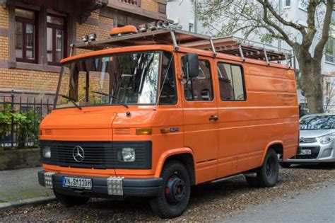 Mercedes-Benz T1 407D specs, performance data - FastestLaps.com