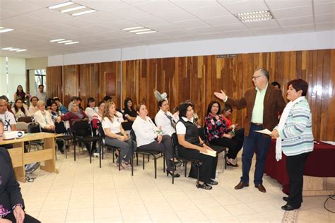 Laboran Mil Mujeres En El Imss