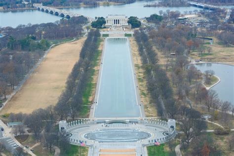 Trumps American Flag Blue Reflecting Pool Project Gets A Mixed