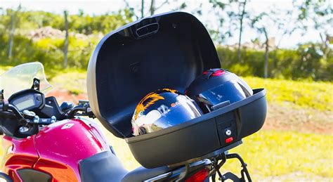 As Melhores Formas De Como Levar O Capacete Do Garupa