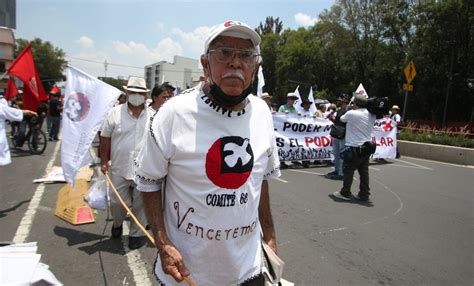 Marchan Sobrevivientes De Matanza Del Jueves De Corpus