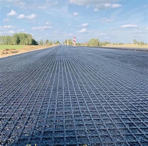 Self Adhesive Type Fiberglass Geogrid Glasgrid For Asphalt Overlay Reinforcement China