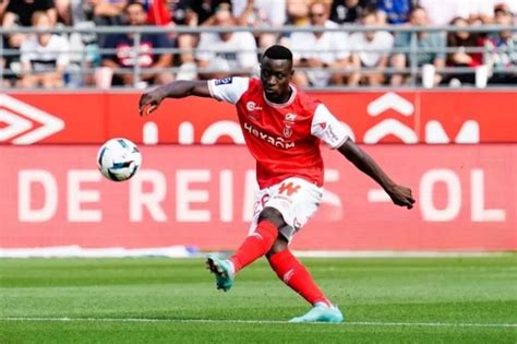 Stade De Reims Dion Lopy En Phase Ascendante