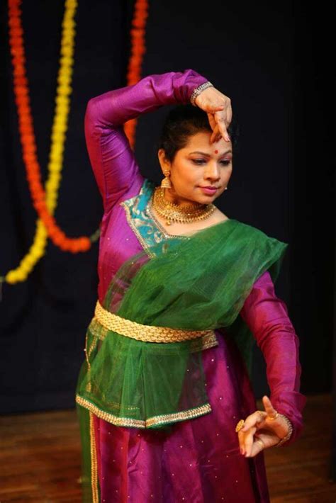 Online Kathak Dance Classes For Beginners In Mumbai