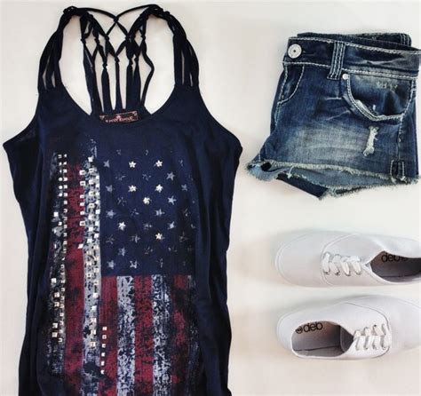 Fun & Interesting American Flag Print Clothing Styles - Pretty Designs