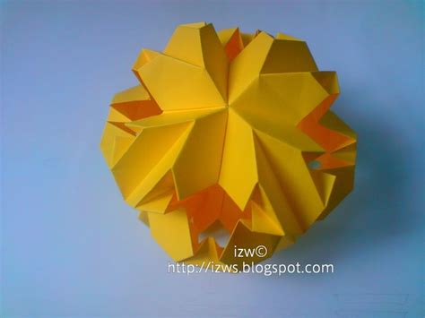 Leroy S Chrysanthemum By Izw Craft Tutorials Paper Lamp Origami